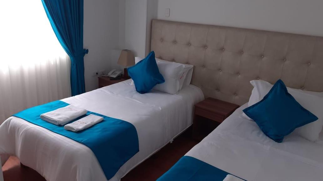 Hotel En Bogota - Fontana Di Trevi Екстер'єр фото