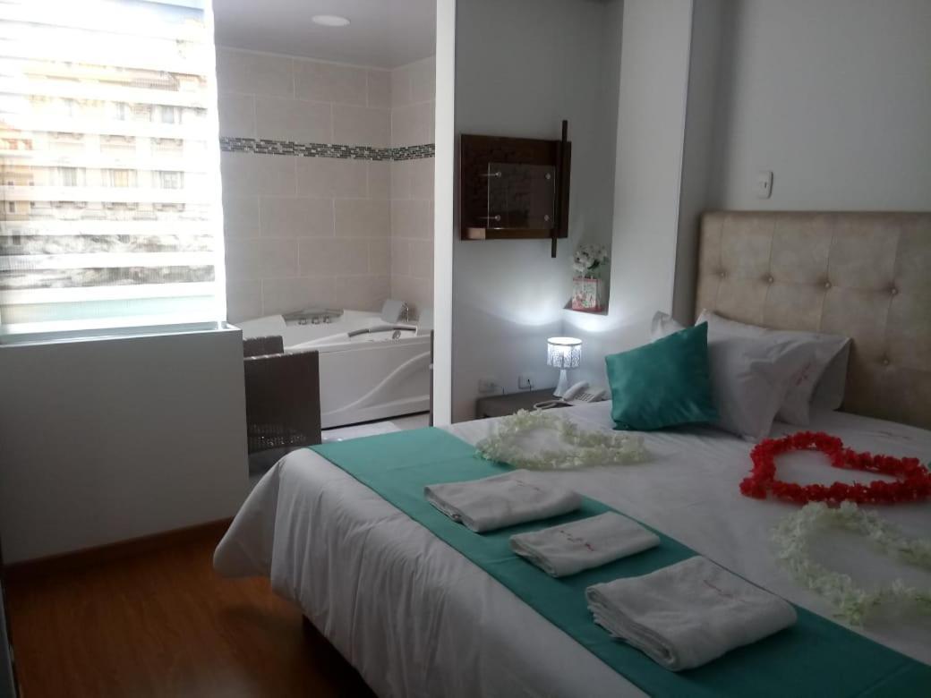 Hotel En Bogota - Fontana Di Trevi Екстер'єр фото
