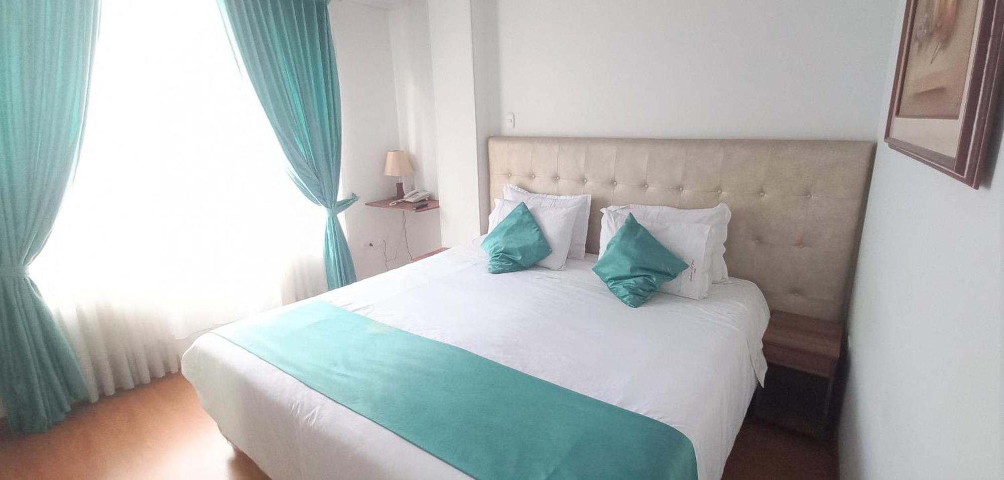 Hotel En Bogota - Fontana Di Trevi Екстер'єр фото