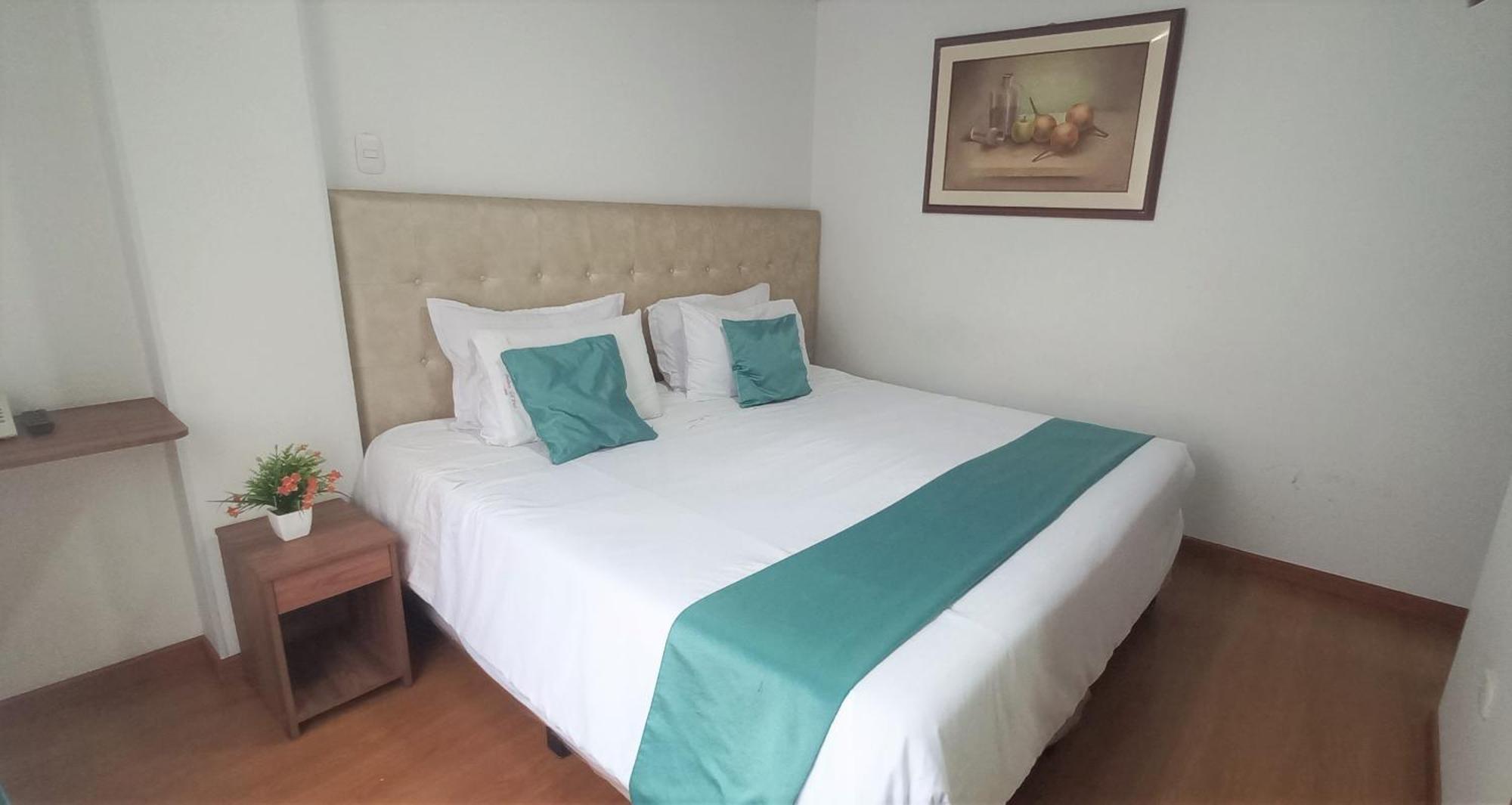 Hotel En Bogota - Fontana Di Trevi Екстер'єр фото