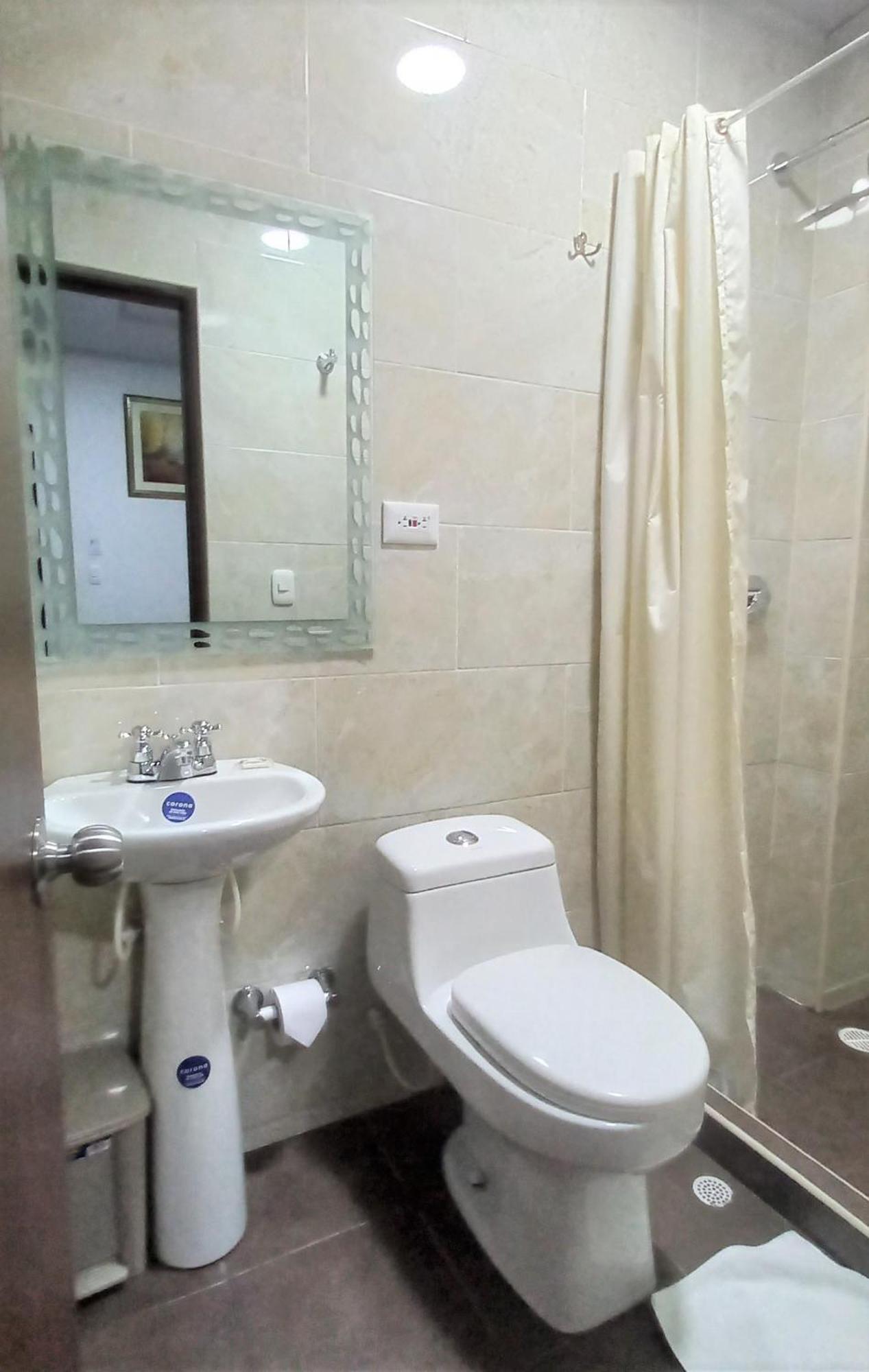 Hotel En Bogota - Fontana Di Trevi Екстер'єр фото